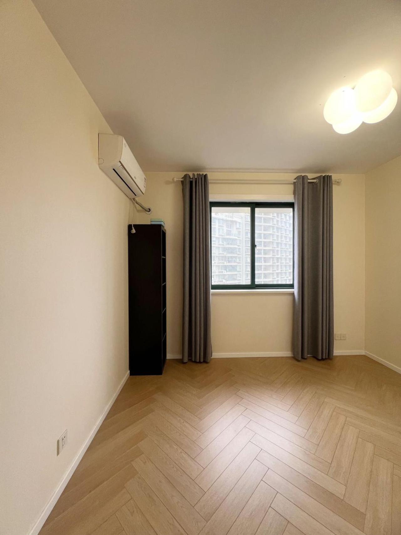 Apartment Jing'an Temple Designer Boutique Large Four *