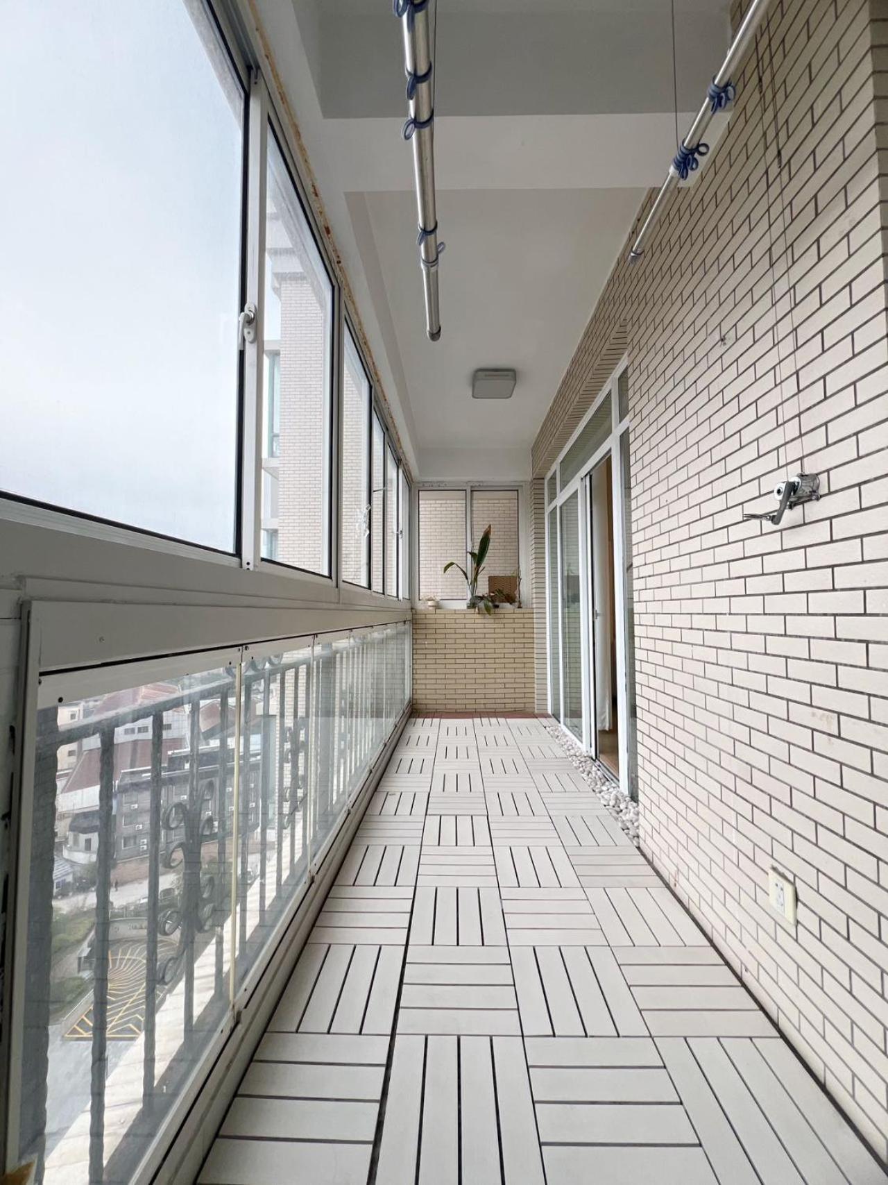 Apartment Jing'an Temple Designer Boutique Large Four *